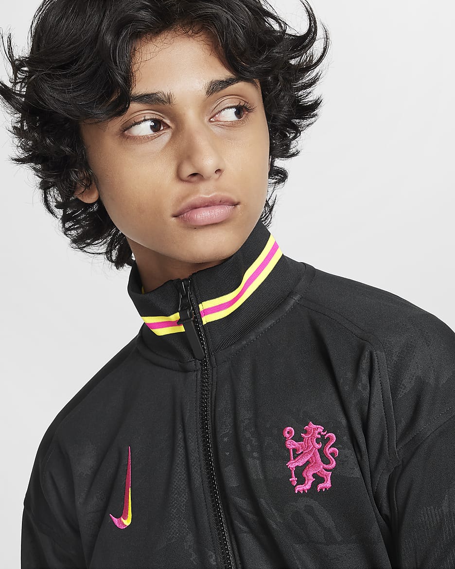 Chelsea FC Academy Pro Third Chaqueta de fútbol Nike Dri-FIT Anthem - Niño/a - Negro/Opti Yellow/Pink Prime