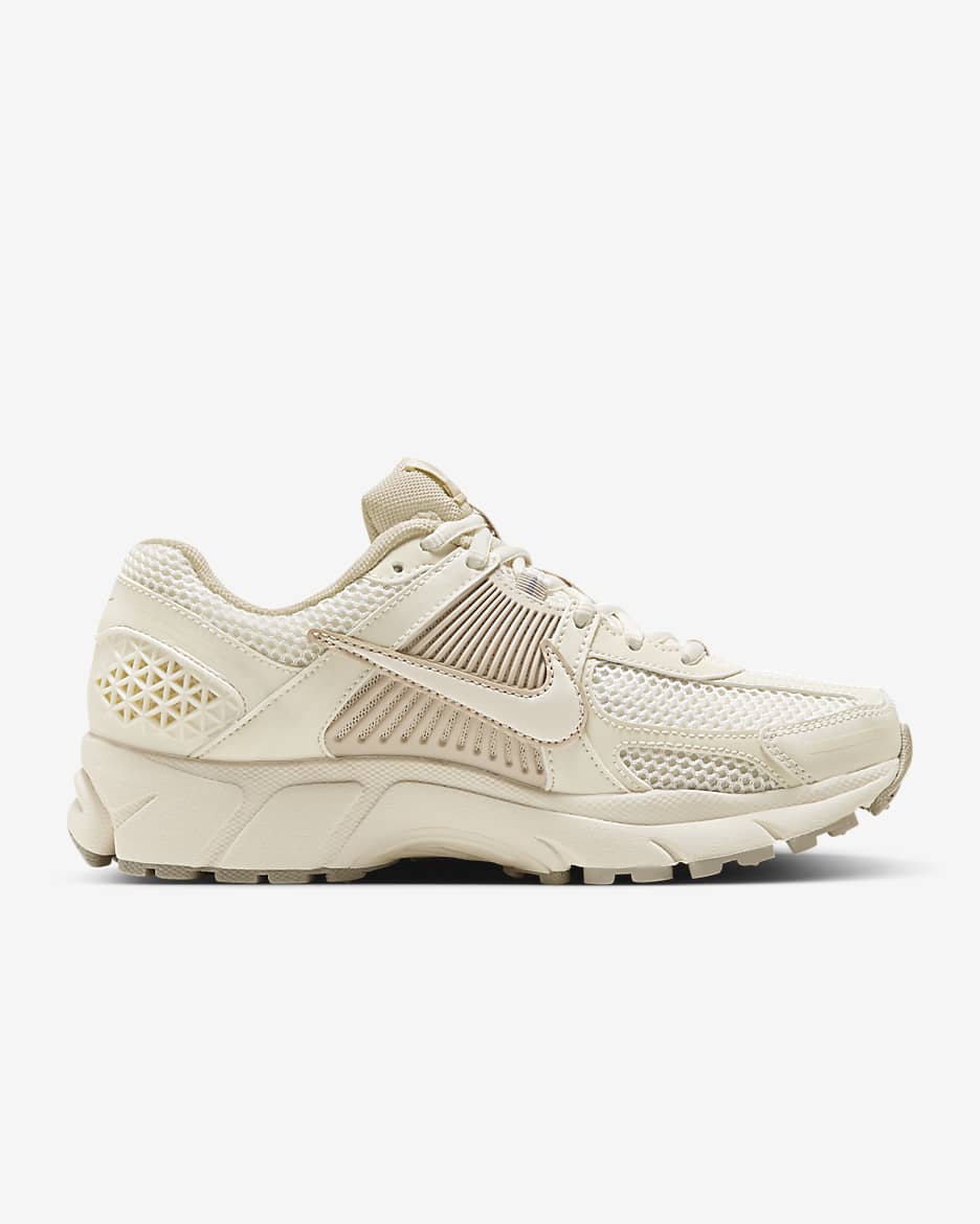 Nike Zoom Vomero 5 Women's Shoes - Pale Ivory/Pale Ivory/Sanddrift/Pale Ivory