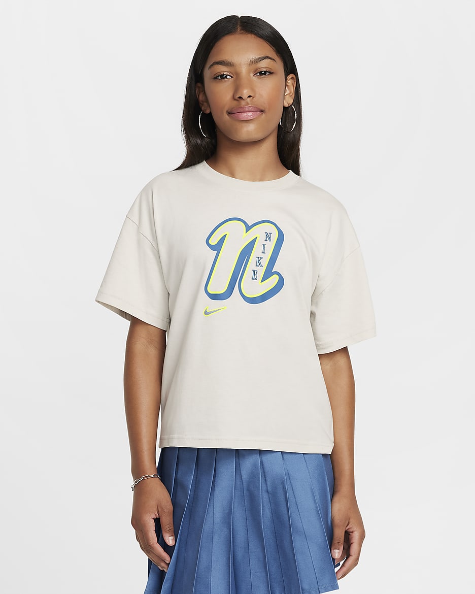 Nike Sportswear Girls' T-Shirt - Light Bone