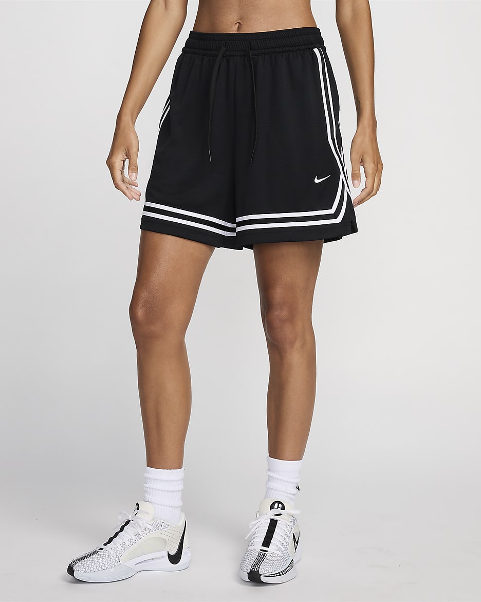Nike Crossover Basketballshorts mit Dri-Fit-Technologie (ca. 13 cm) (Damen) - Schwarz/Schwarz/Weiß