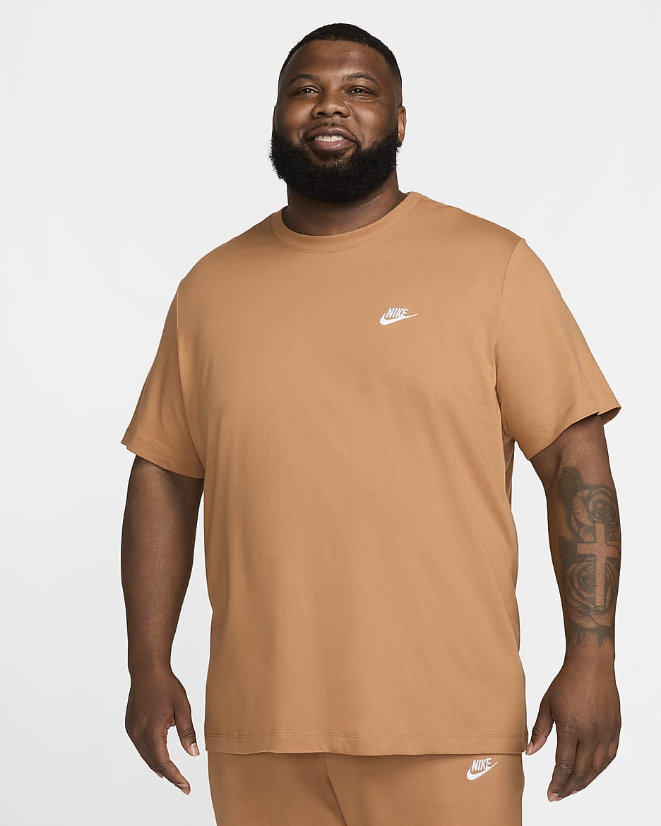 Nike Sportswear Club Men's T-Shirt - Flax