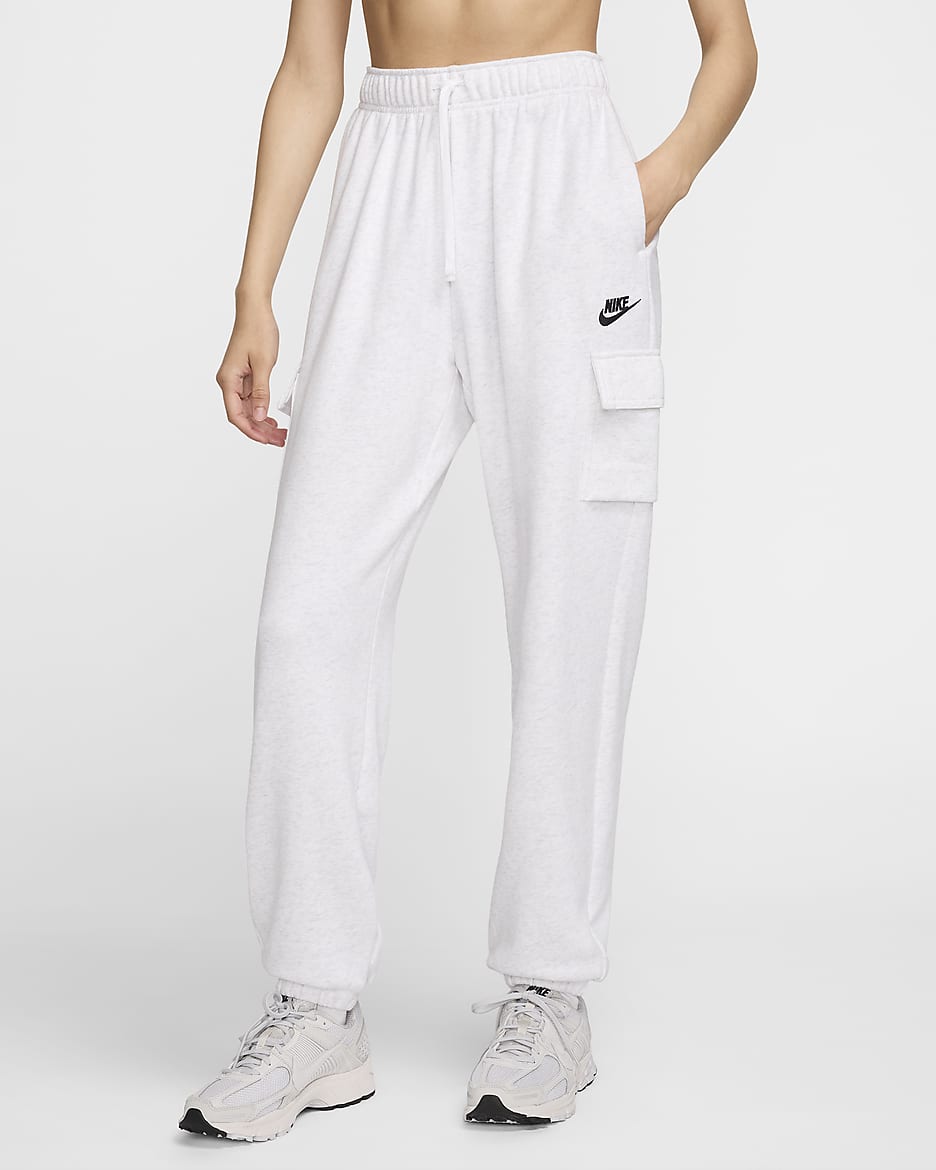 Pants de entrenamiento cargo oversized de tiro medio para mujer Nike Sportswear Club Fleece - Abedul jaspeado/Negro