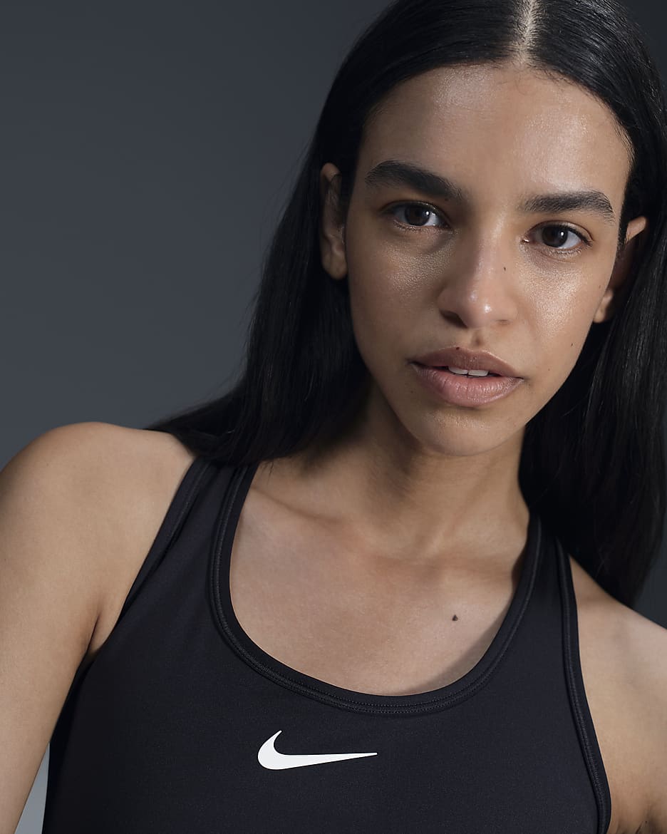 Brassière de sport rembourrée Nike Swoosh Medium Support pour femme - Noir/Blanc