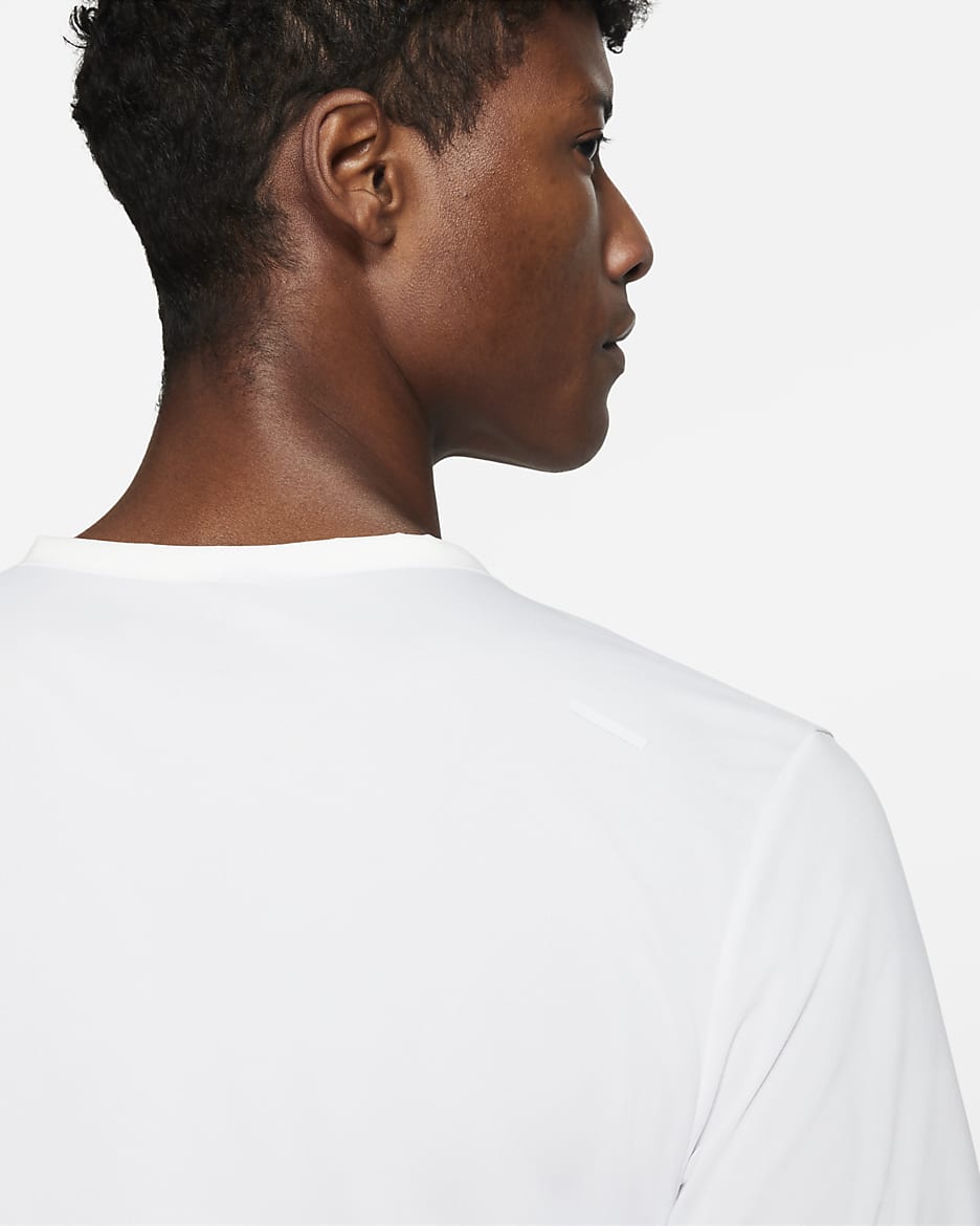 Nike Rise 365 Dri-FIT kortermet løpeoverdel til herre - Hvit