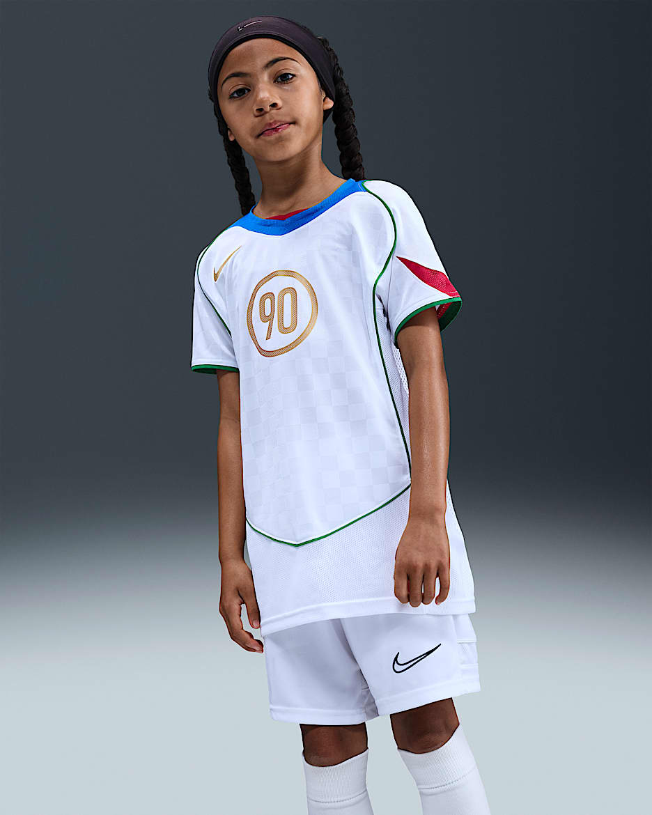 Nike Total 90 Dri-FIT Genç Çocuk Futbol Forması - Beyaz/Italy Blue/Classic Green/Metallic Gold