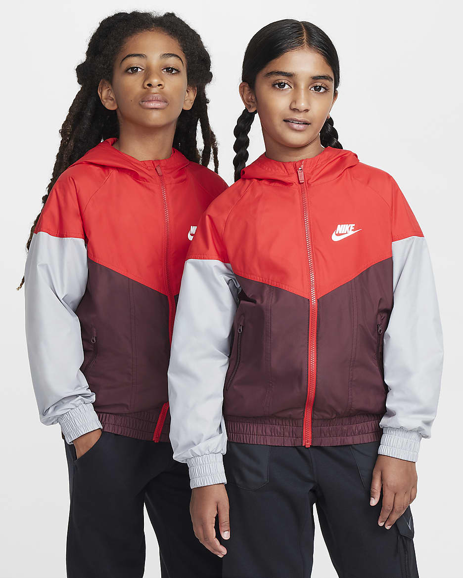 Chamarra Repel con gorro para niños talla grande Nike Sportswear Windrunner - Rojo universitario/Burdeos enérgico/Gris humo claro/Blanco