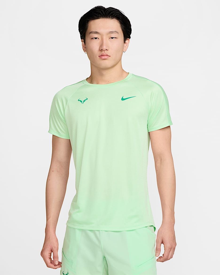 Playera de tenis de manga corta Nike Dri-FIT para hombre Rafa Challenger - Verde vapor/Verde estadio