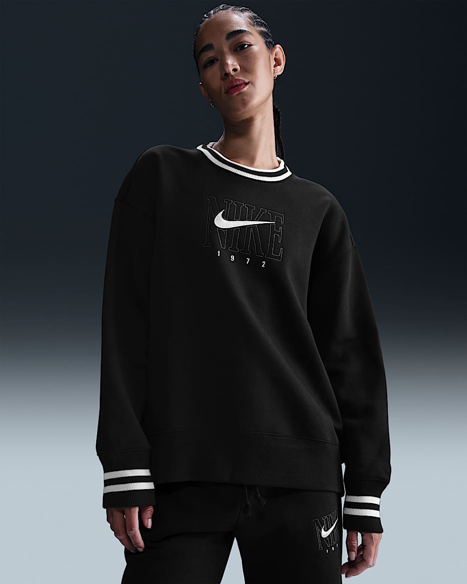 Nike Sportswear Phoenix Fleece Women's Oversized Graphic Crew-Neck Sweatshirt - Black