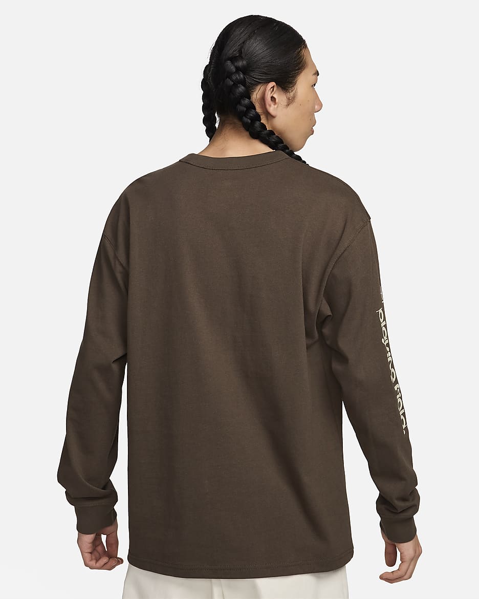 Nike Sportswear Men's Long-Sleeve Max90 T-Shirt - Baroque Brown