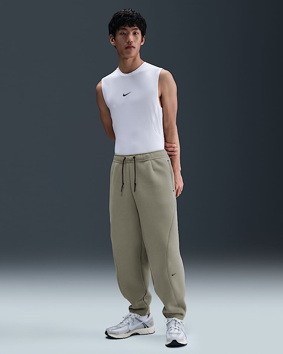 Nike Tech Men's Oversized Fleece Pants - Light Army/Black