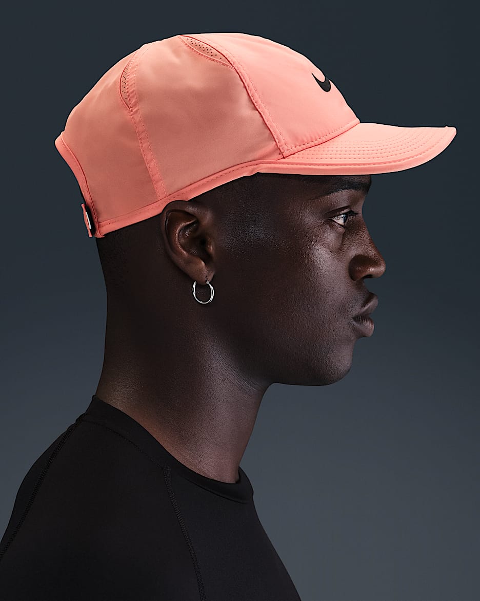 Nike Dri-FIT Club Unstructured Featherlight Cap