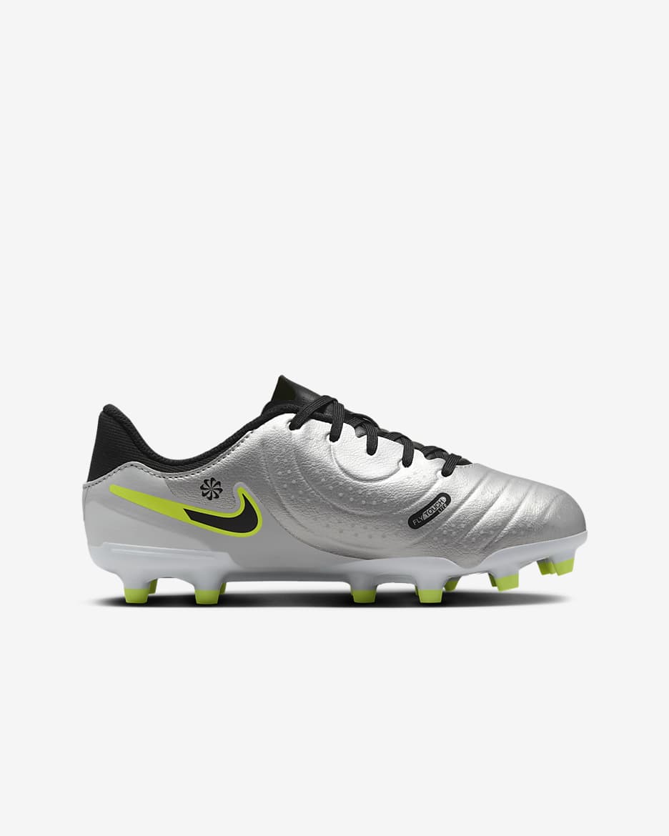 Nike Jr. Tiempo Legend 10 Academy Low Top Fußballschuh für verschiedene Böden für jüngere/ältere Kinder - Metallic Silver/Volt/Schwarz