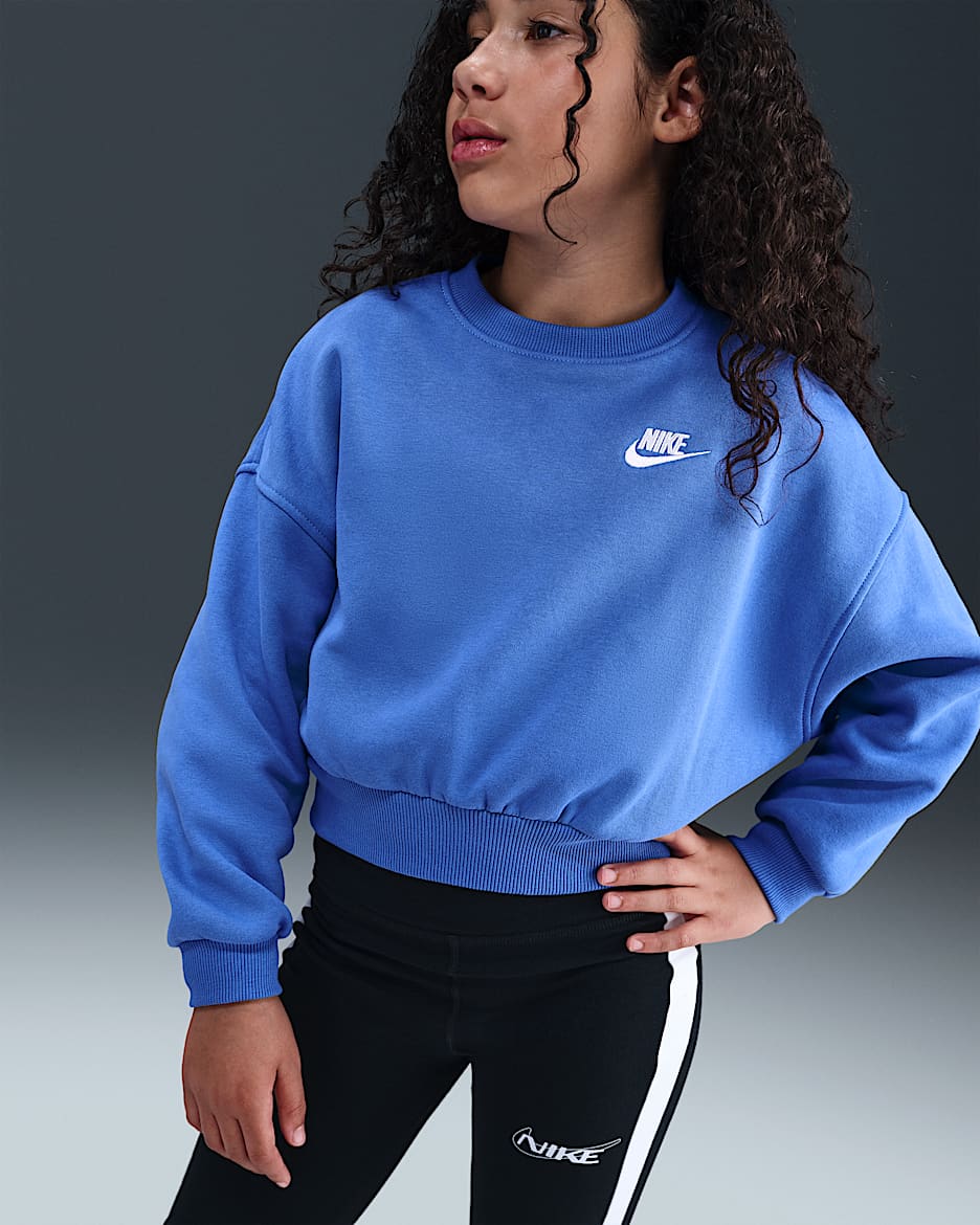 Nike Sportswear Club Fleece-Sweatshirt mit Rundhalsausschnitt und kastiger Passform (Mädchen) - Comet Blue/Comet Blue/Weiß