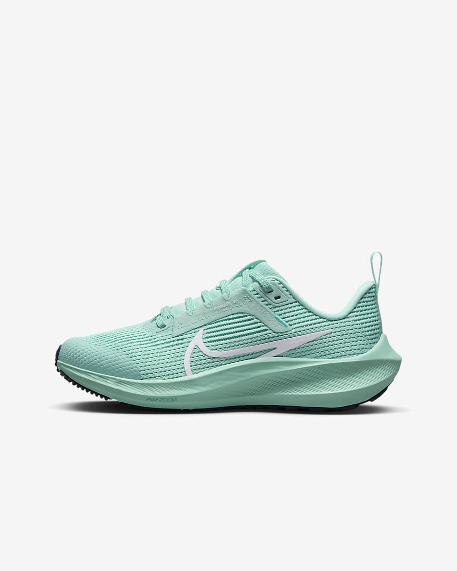 Nike Air Zoom Pegasus 40 大童路跑鞋 - Emerald Rise/Clear Jade/Jade Ice/白色