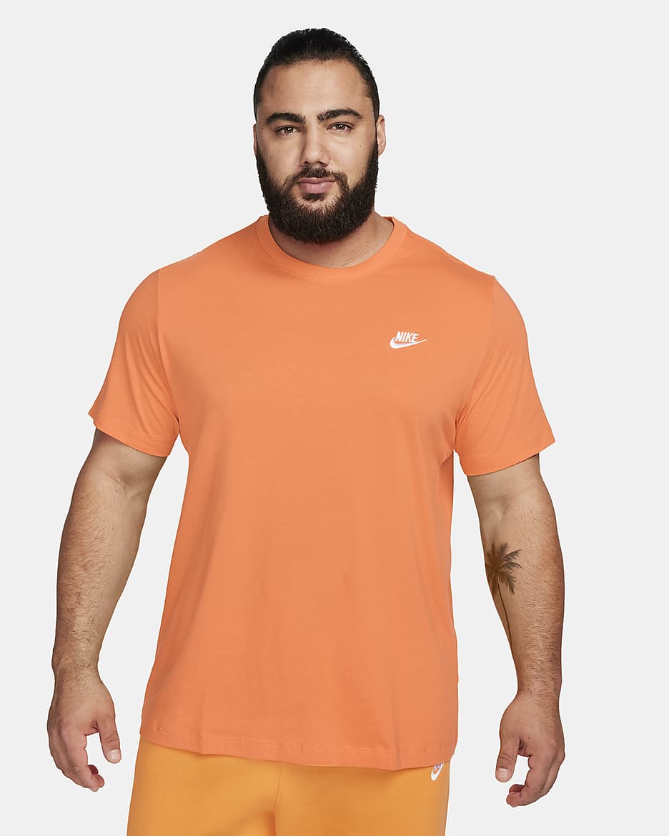 Nike Sportswear Club Men's T-Shirt - Bright Mandarin