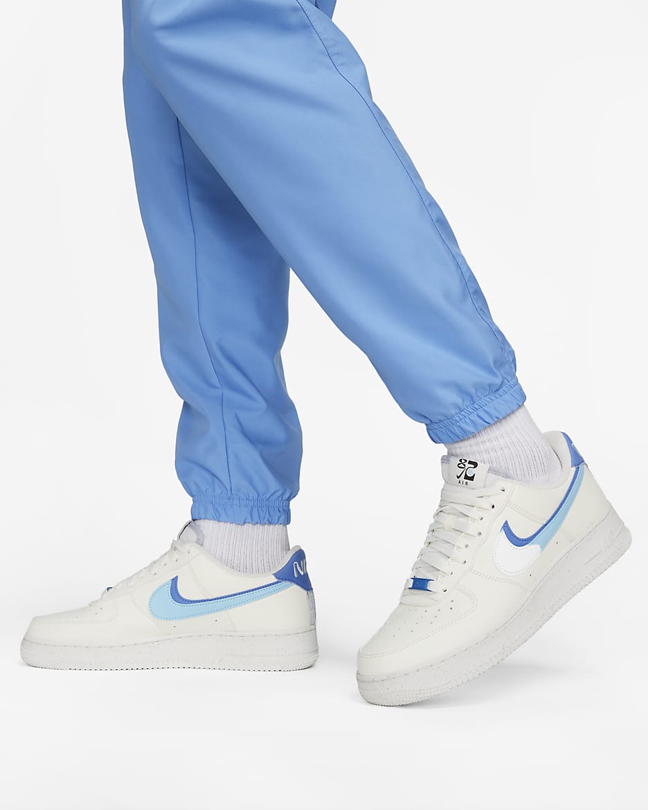 Nike Sportswear Men's Woven Cargo Trousers - University Blue