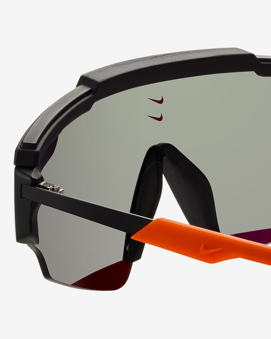 Nike Marquee Edge Sonnenbrille mit Road Tint - Schwarz/Total Orange