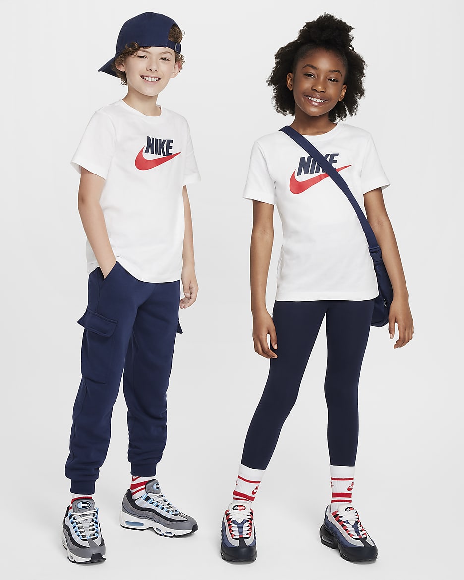 Nike Sportswear Older Kids' T-Shirt - White