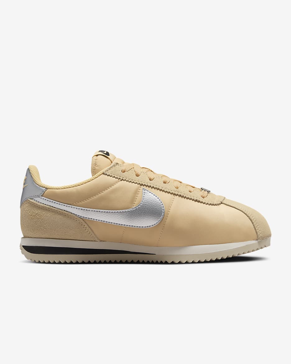 Nike Cortez Textile 鞋款 - Sesame/Light Orewood Brown/黑色/Metallic Silver