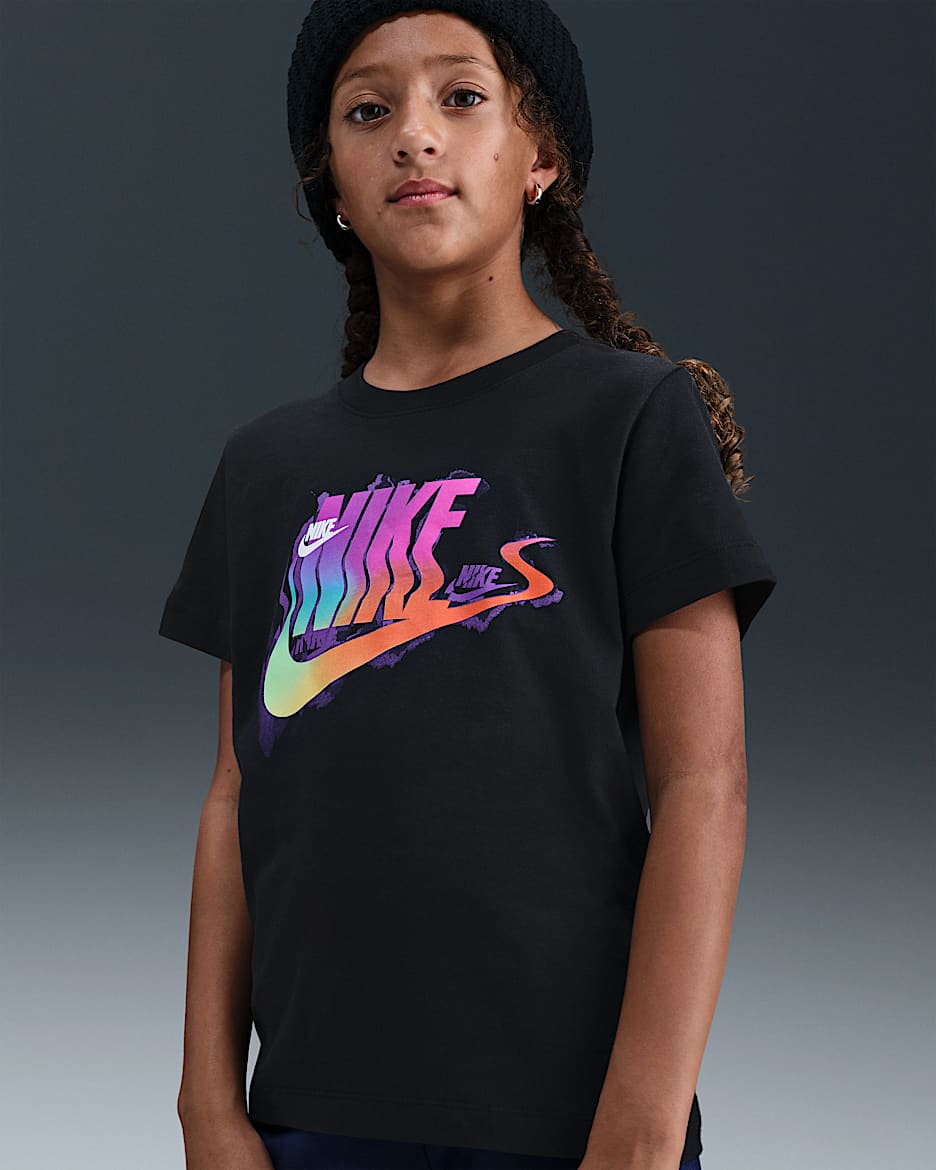 Nike Sportswear Older Kids' T-Shirt - Black