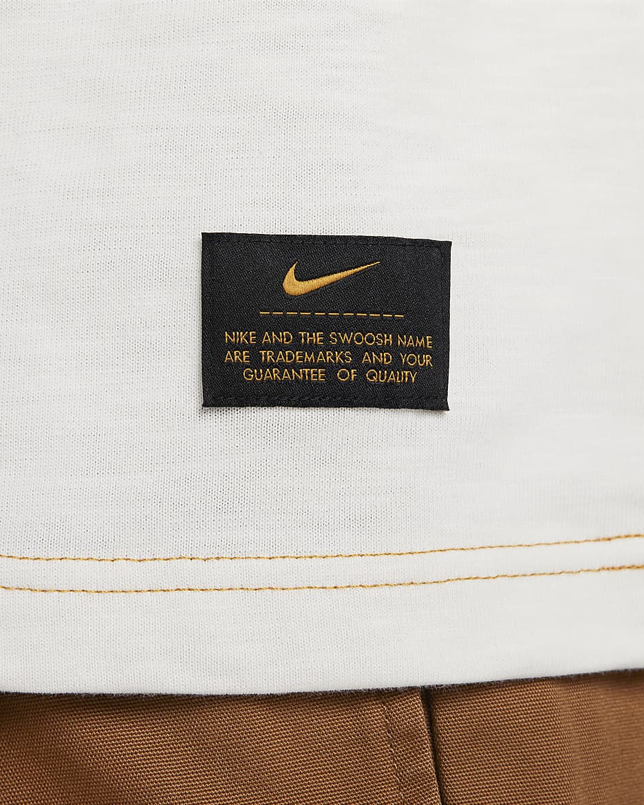 Pánské pleteninové tričko Nike Life s krátkým rukávem - Phantom/Gold Suede