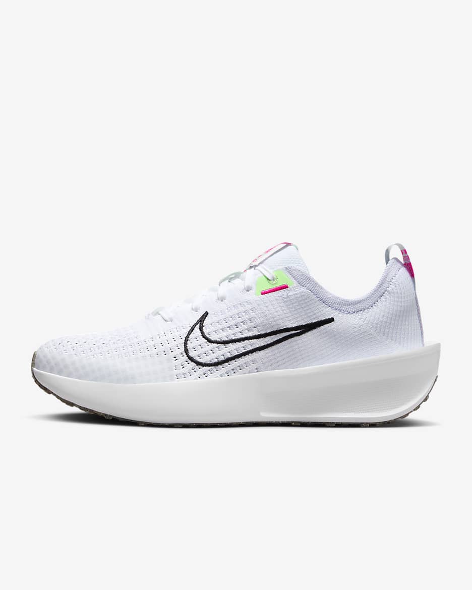 Tenis de correr en pavimento para mujer Nike Interact Run - Blanco/Gris fútbol/Verde vapor/Negro