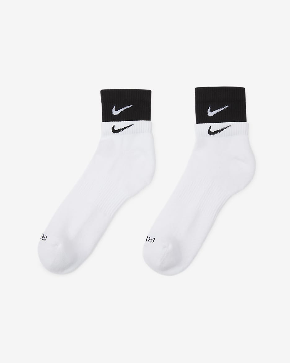 ถุงเท้าเทรนนิ่งหุ้มข้อ Nike Everyday Plus Cushioned - ขาว/ขาว/ดำ