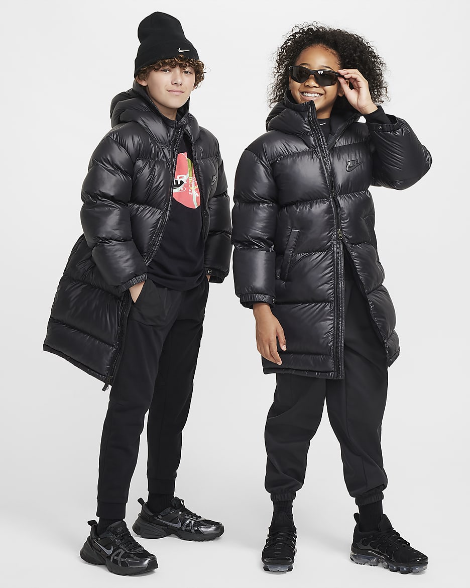 Nike Sportswear Heavyweight Synthetic Fill EasyOn Older Kids' Therma-FIT Repel Loose Hooded Parka - Black/Black/Anthracite/Anthracite