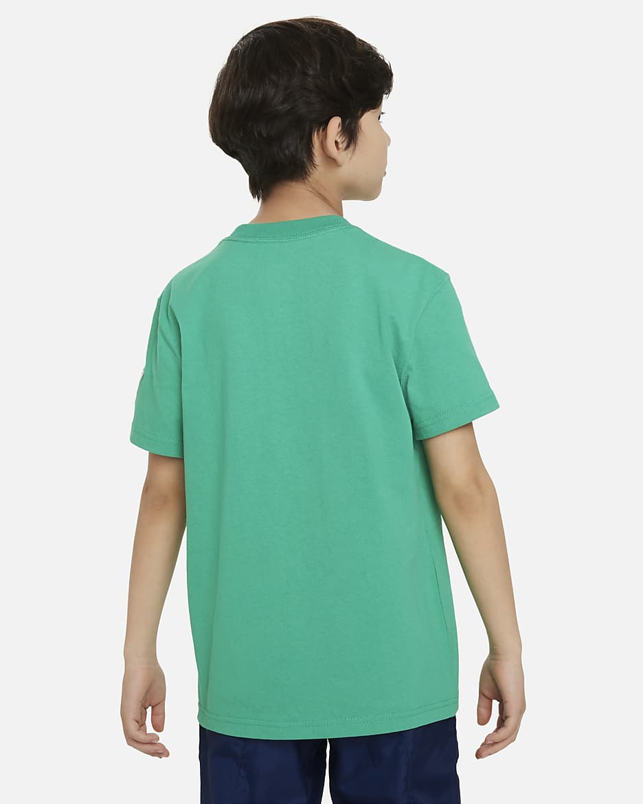 Nike Sportswear Older Kids' T-Shirt - Stadium Green