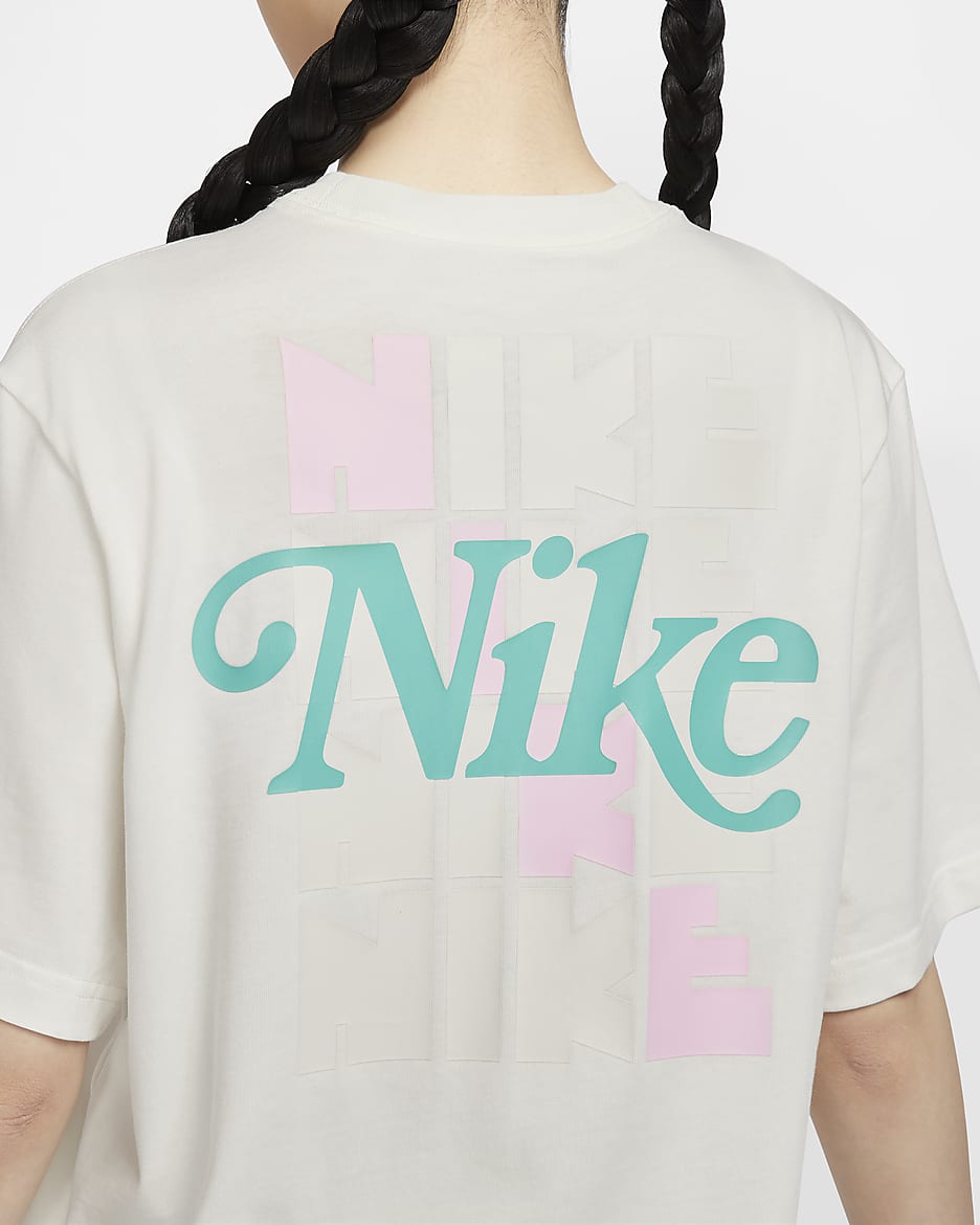 Nike Sportswear Women's Boxy T-Shirt - Sail