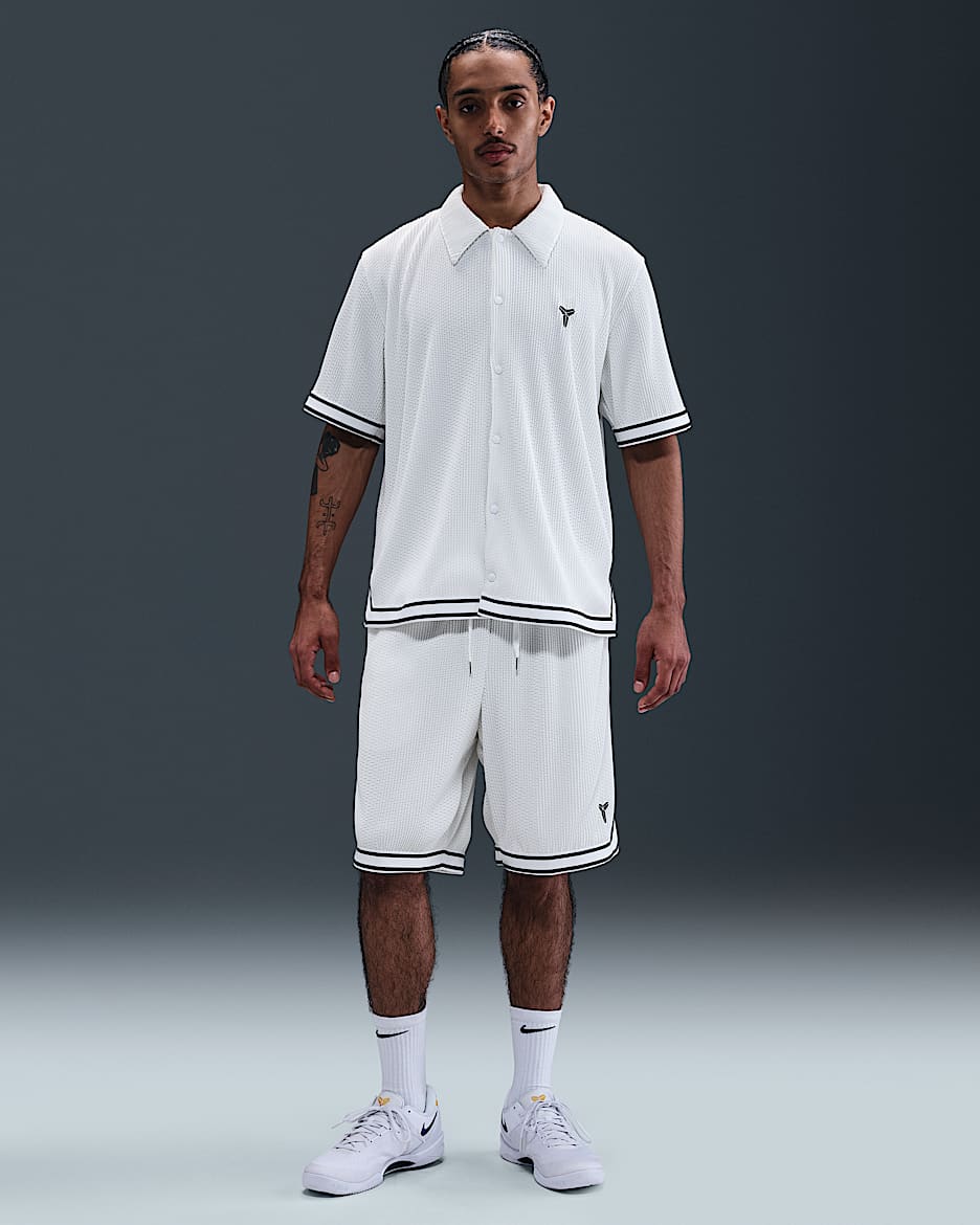 Kobe Men's Pleated Basketball Shorts - White/Black