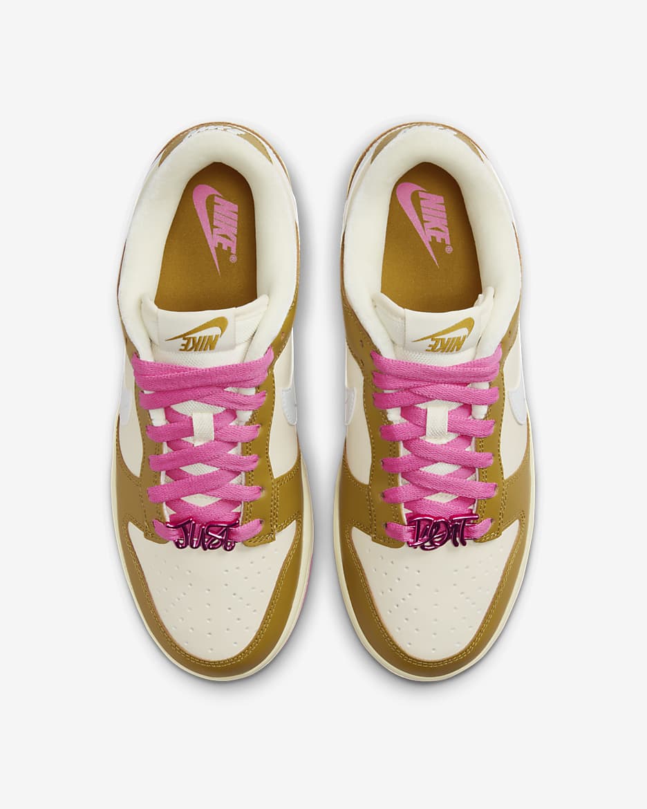 Nike Dunk 低筒 SE 女鞋 - Bronzine/Playful Pink/Alabaster/Coconut Milk