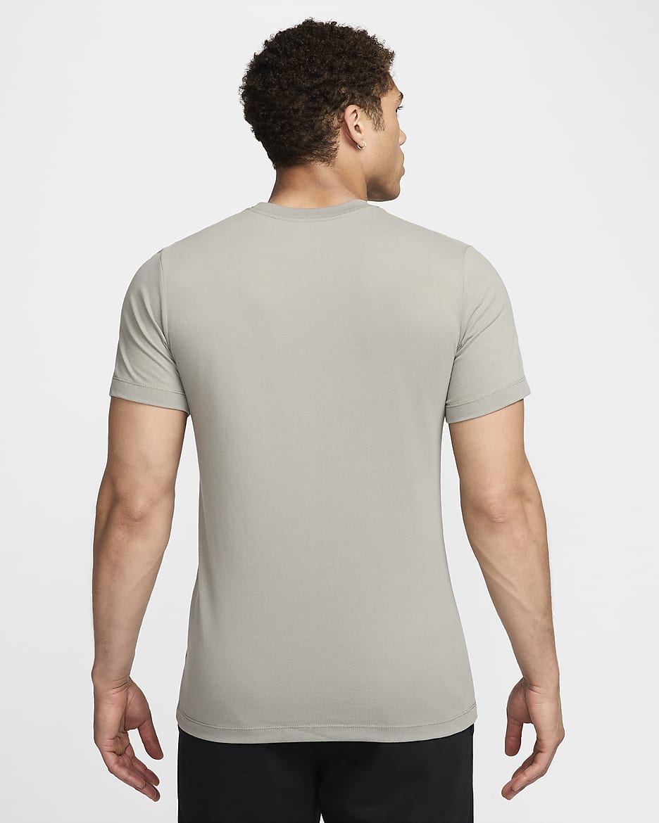 Playera de fitness Nike Dri-FIT para hombre - Estuco oscuro