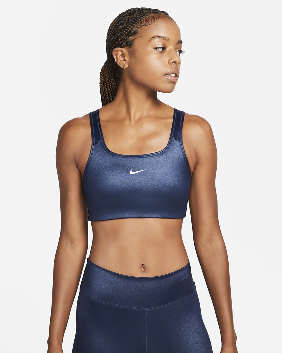 Bra deportivo brillante con almohadilla de una sola pieza de media sujeción para mujer Nike Swoosh  - Azul marino medianoche/Blanco
