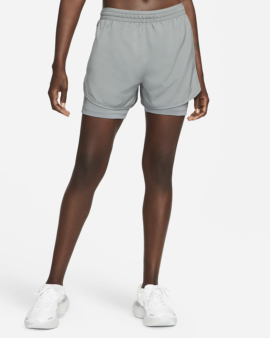 Nike Tempo Luxe 2-in-1 hardloopshorts voor dames - Smoke Grey/Smoke Grey