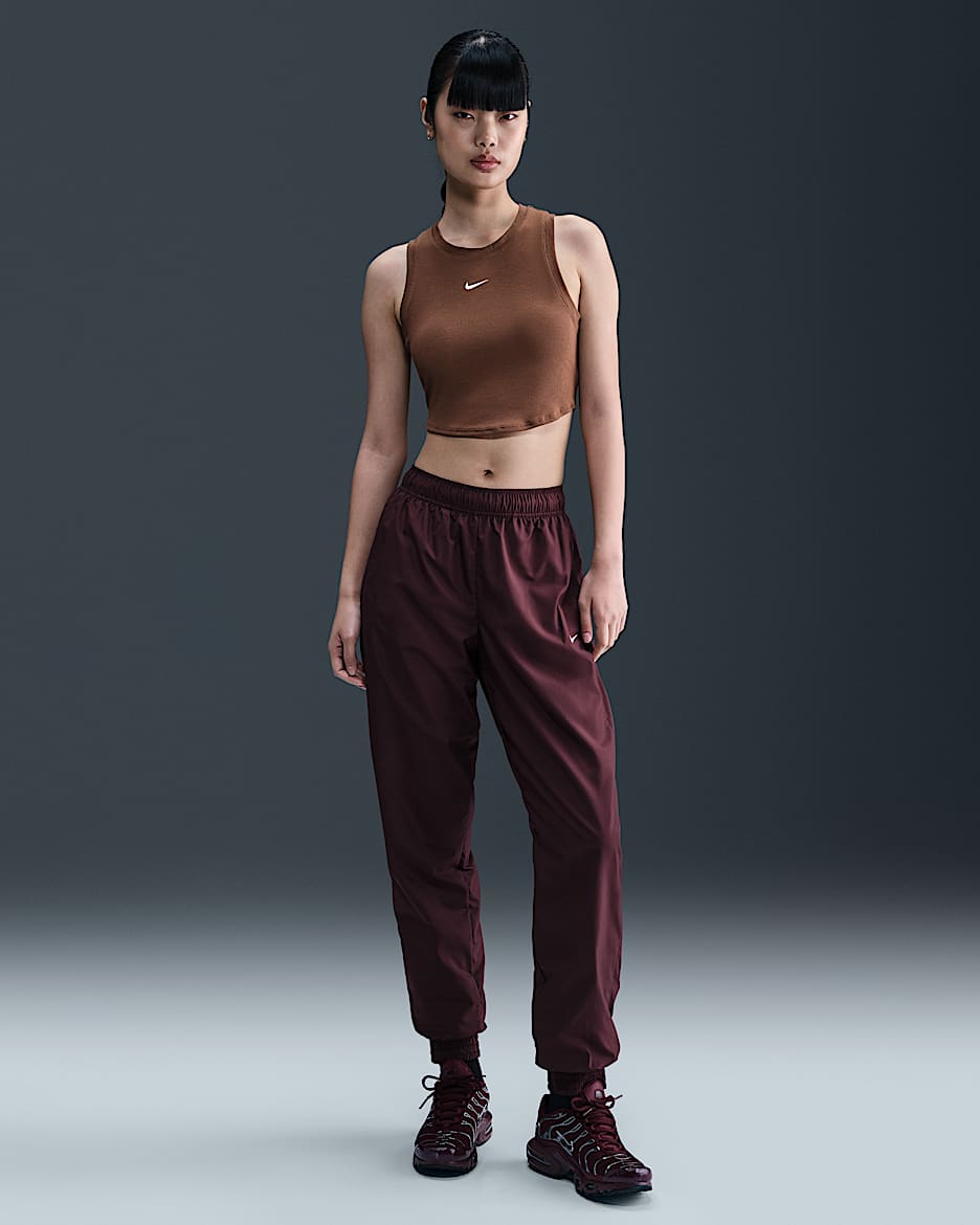 Nike Sportswear Chill Knit Women's Tight Cropped Mini-Rib Tank Top