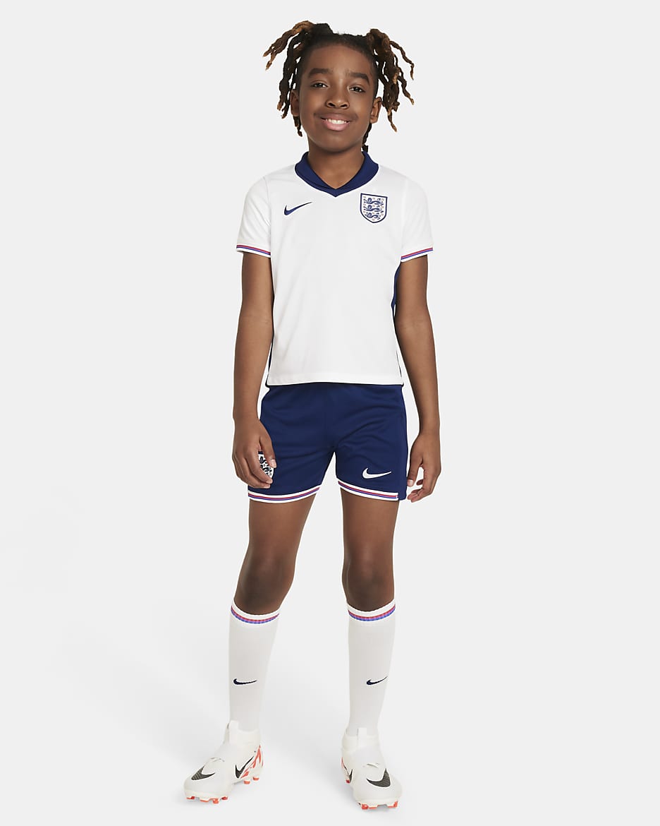 England 2024/25 Stadium Home dreiteiliges Nike Replika Fußballtrikot-Set (jüngere Kinder) - Weiß/Blue Void