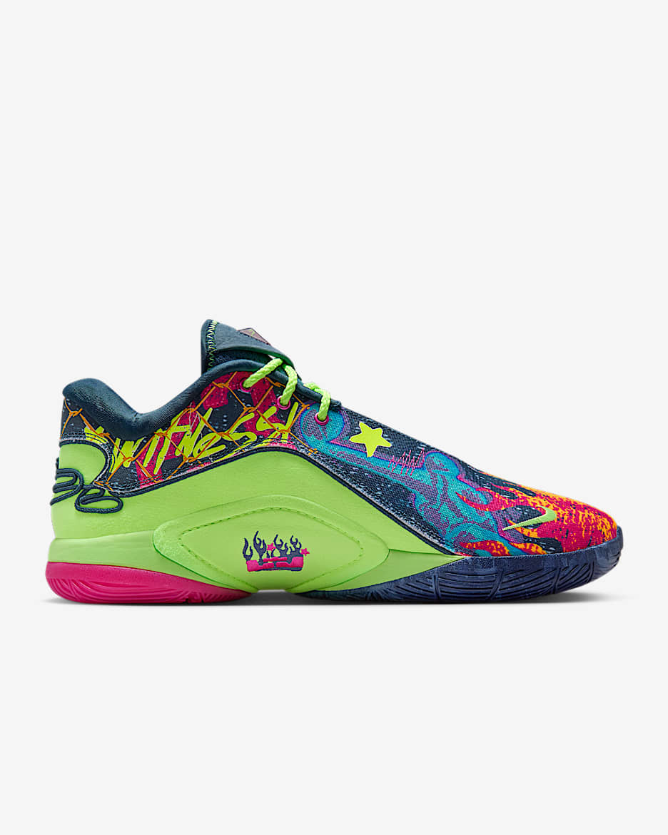 LeBron XXII Basketball Shoes