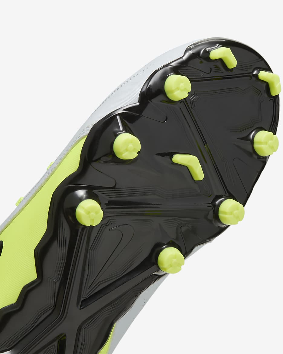 Nike Jr. Phantom Luna 2 Academy MG stoplis futballcipő gyerekeknek/nagyobb gyerekeknek - Metallic Silver/Volt/Fekete