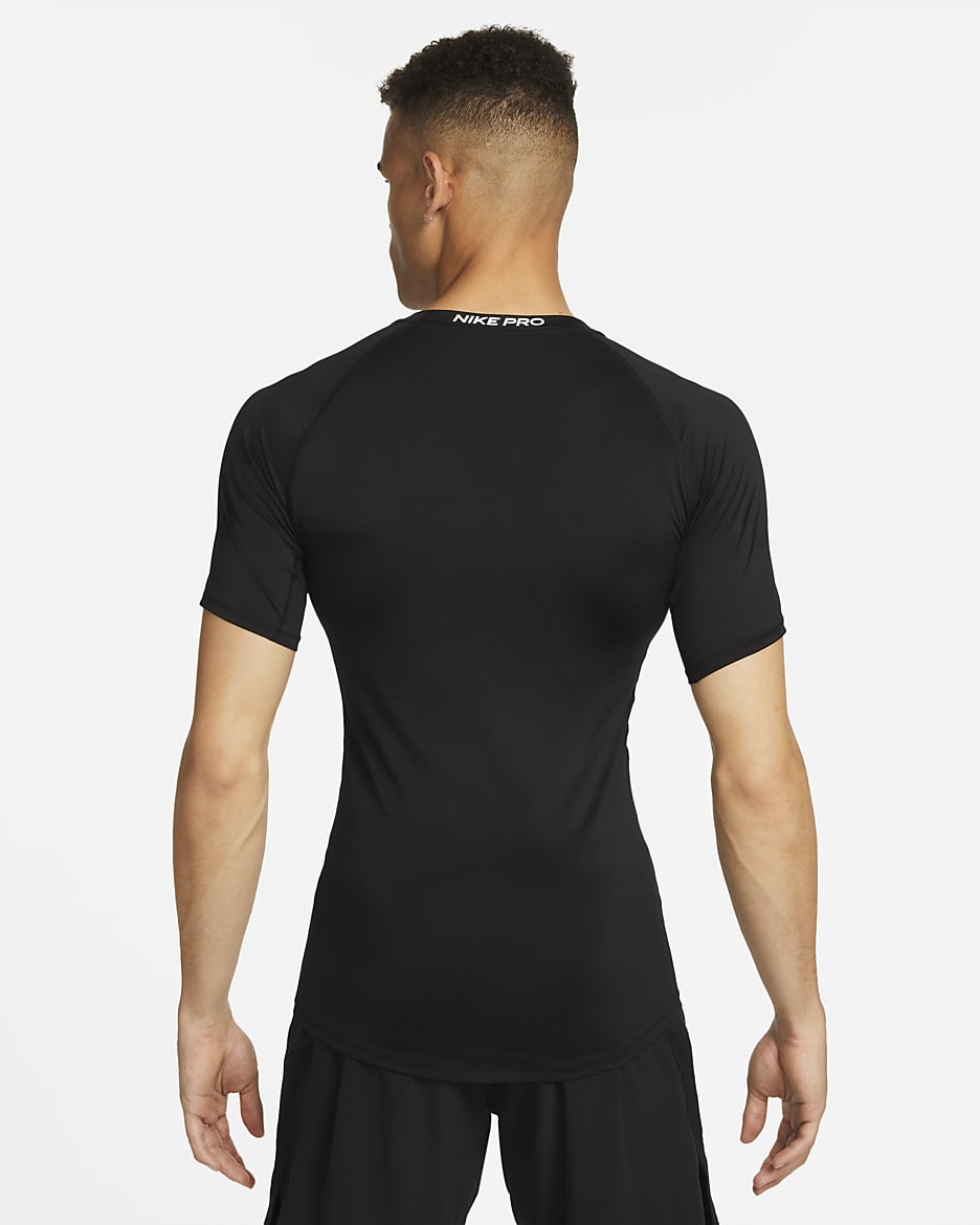 Nike Pro Dri-FIT tettsittende, kortermet treningsoverdel til herre - Svart/Hvit