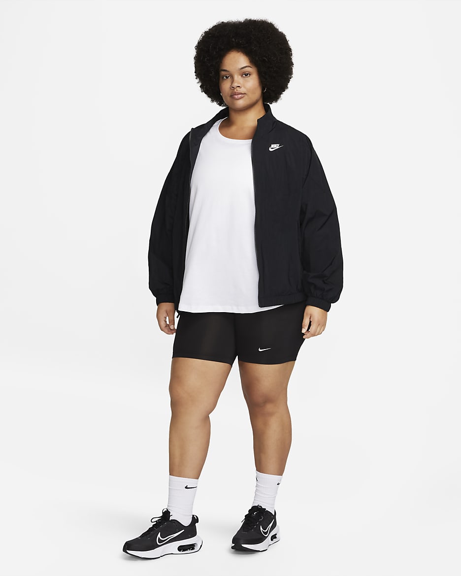 Γυναικείο T-Shirt Nike Sportswear Club Essentials (μεγάλα μεγέθη) - Λευκό/Μαύρο