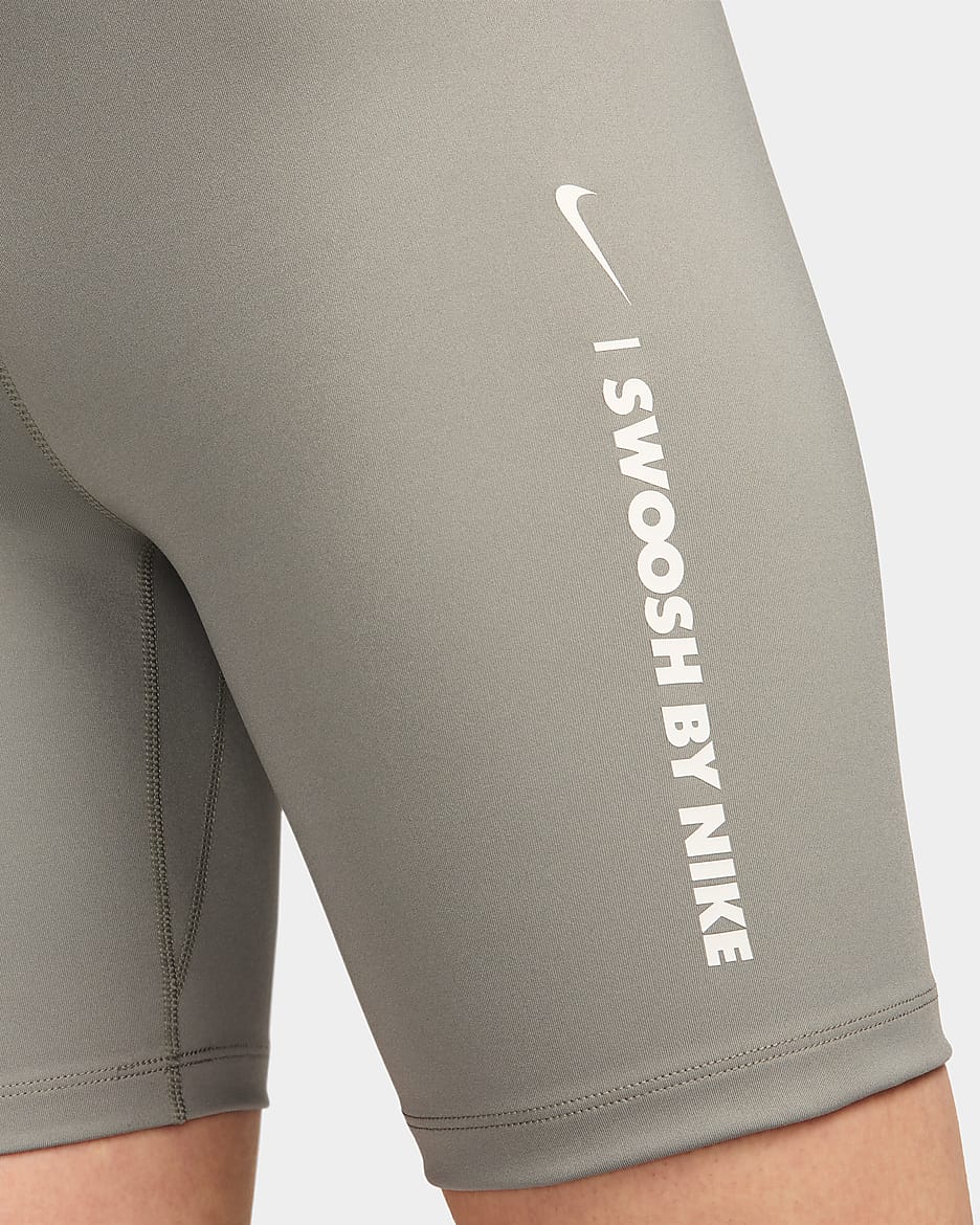 Højtaljede Nike One-cykelshorts (18 cm) til kvinder - Dark Stucco/Sail