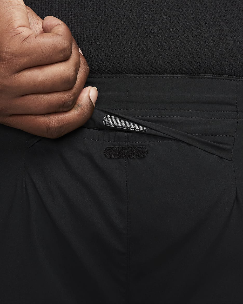 Short de running avec sous-short intégré 13 cm Dri-FIT Nike Challenger pour homme - Noir/Noir/Noir