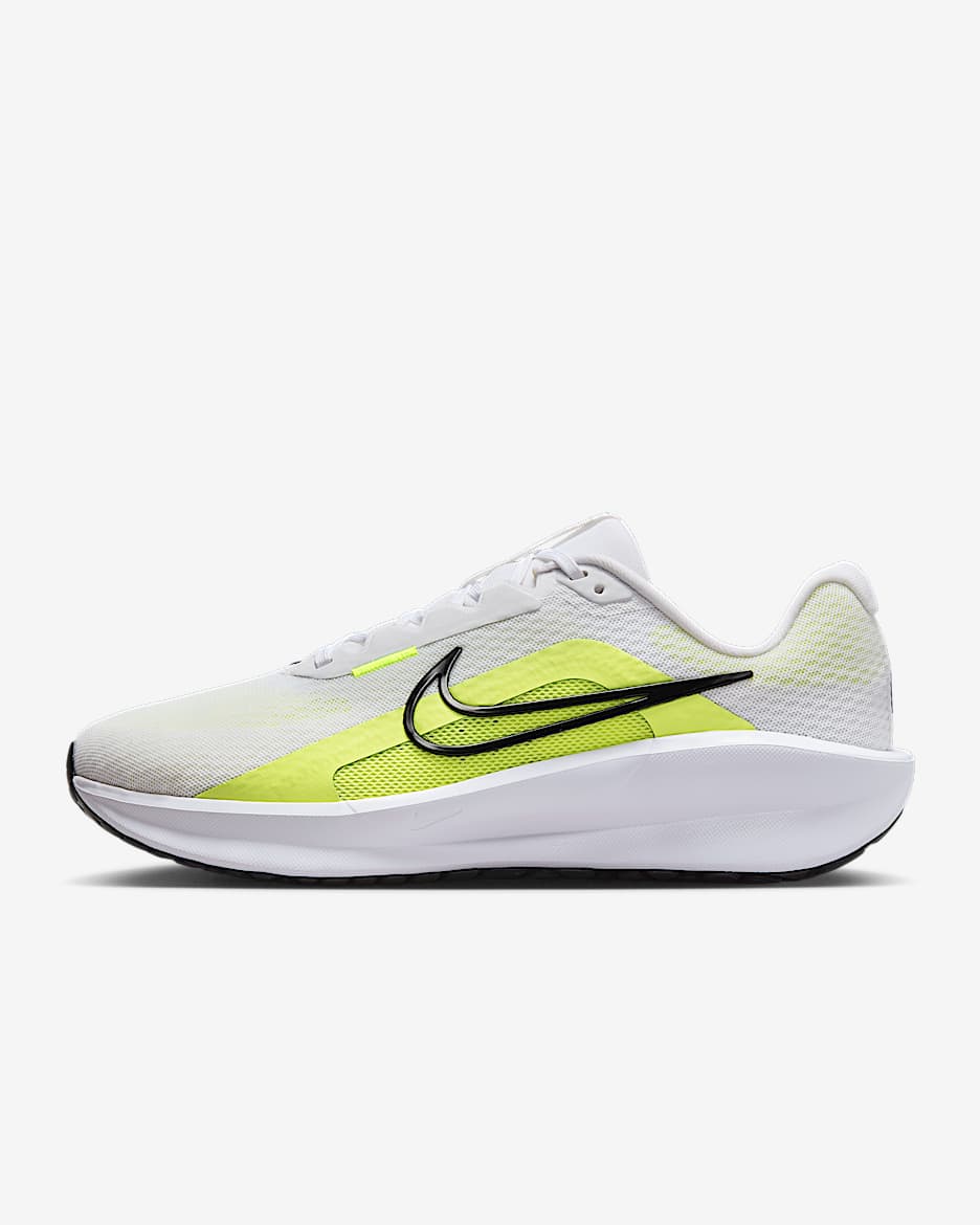 Tenis de correr en carretera para hombre (extraancho) Nike Downshifter 13 - Blanco/Toque de limón claro/Volt/Negro