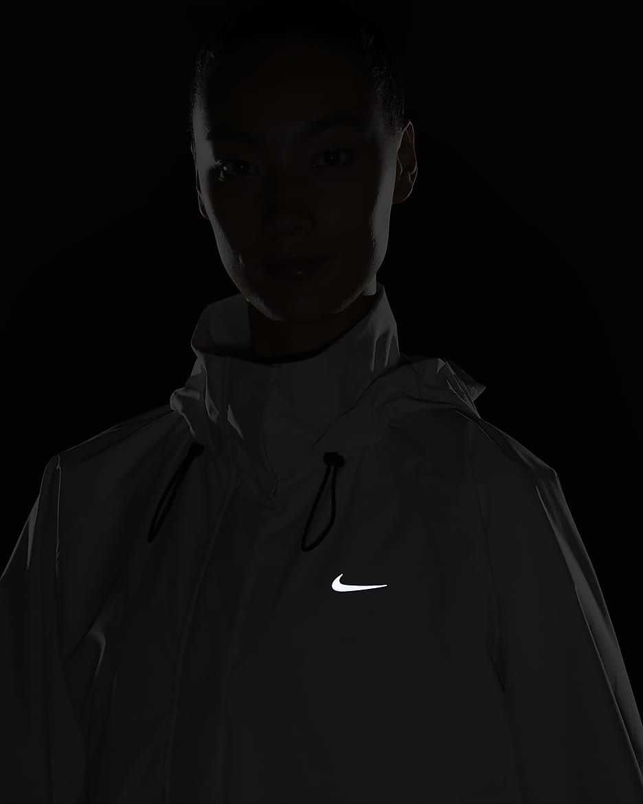 Nike Storm-FIT Swift Women's Running Jacket - Pale Ivory/Black