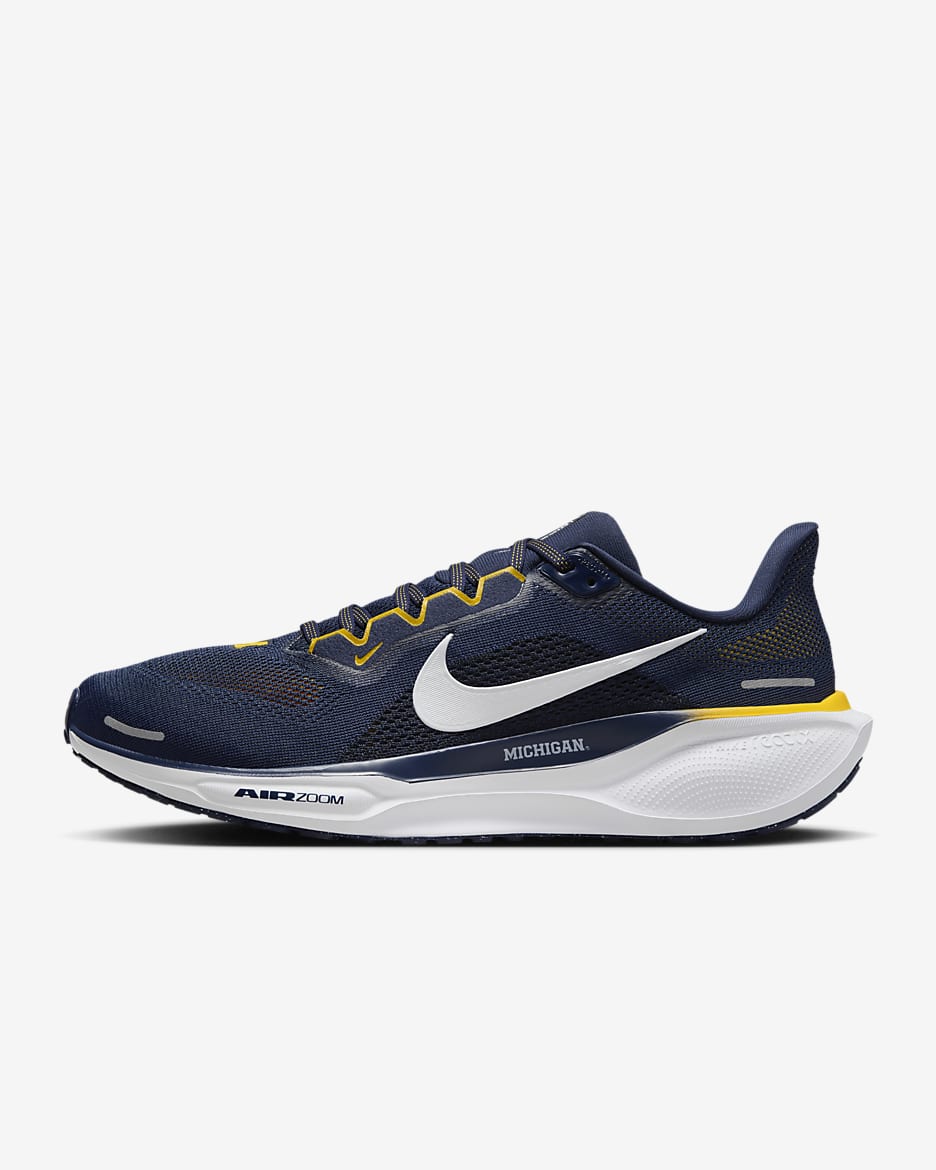 Tenis de correr en pavimento universitarios Nike para hombre Michigan Pegasus 41 - Azul marino universitario/Blanco/Amarillo/Blanco