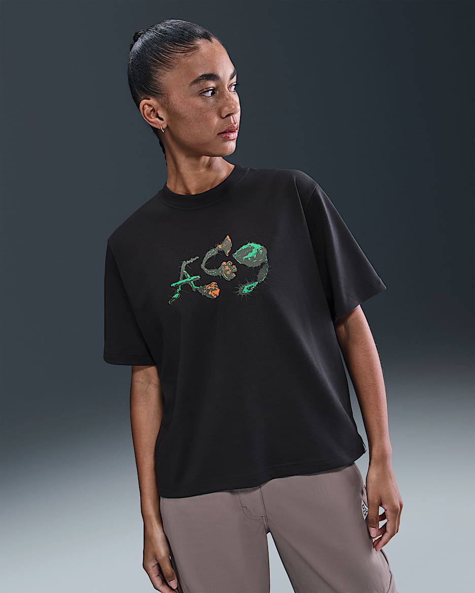 Nike ACG Women's Short-Sleeve T-Shirt - Black