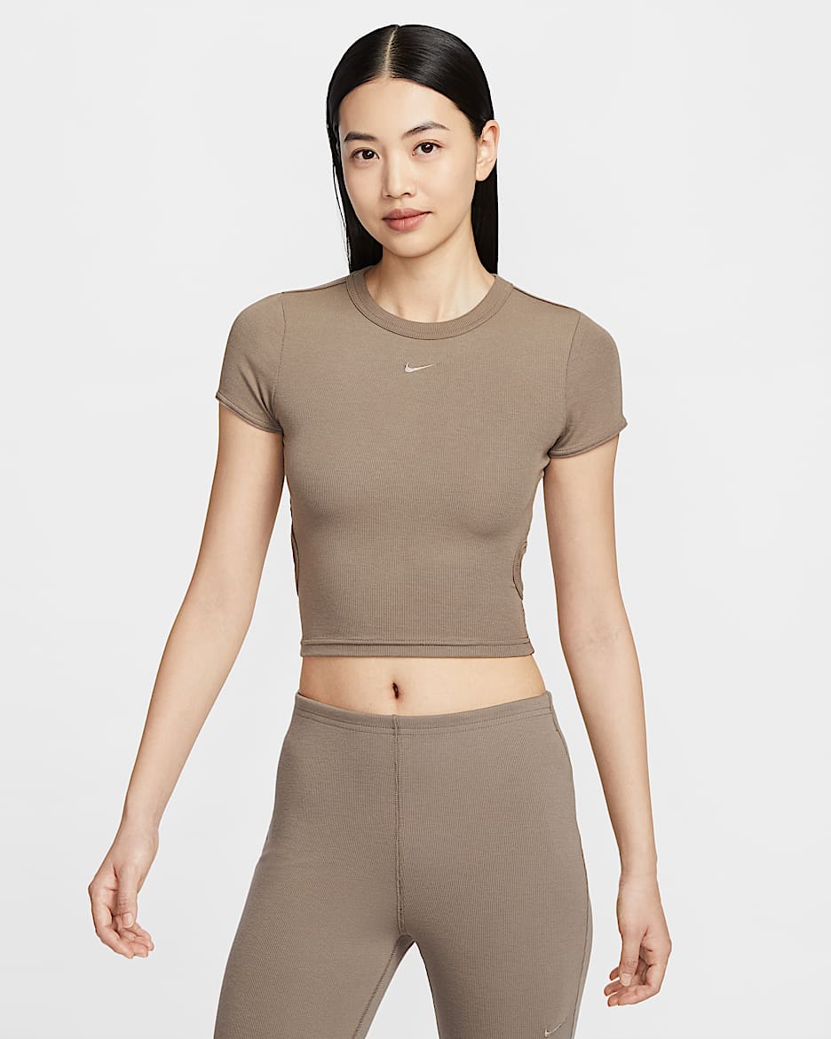 เสื้อแขนสั้นเอวลอยผ้าร่องเล็กทรงรัดรูปผู้หญิง Nike Sportswear Chill Knit - Mink Brown/Mink Brown