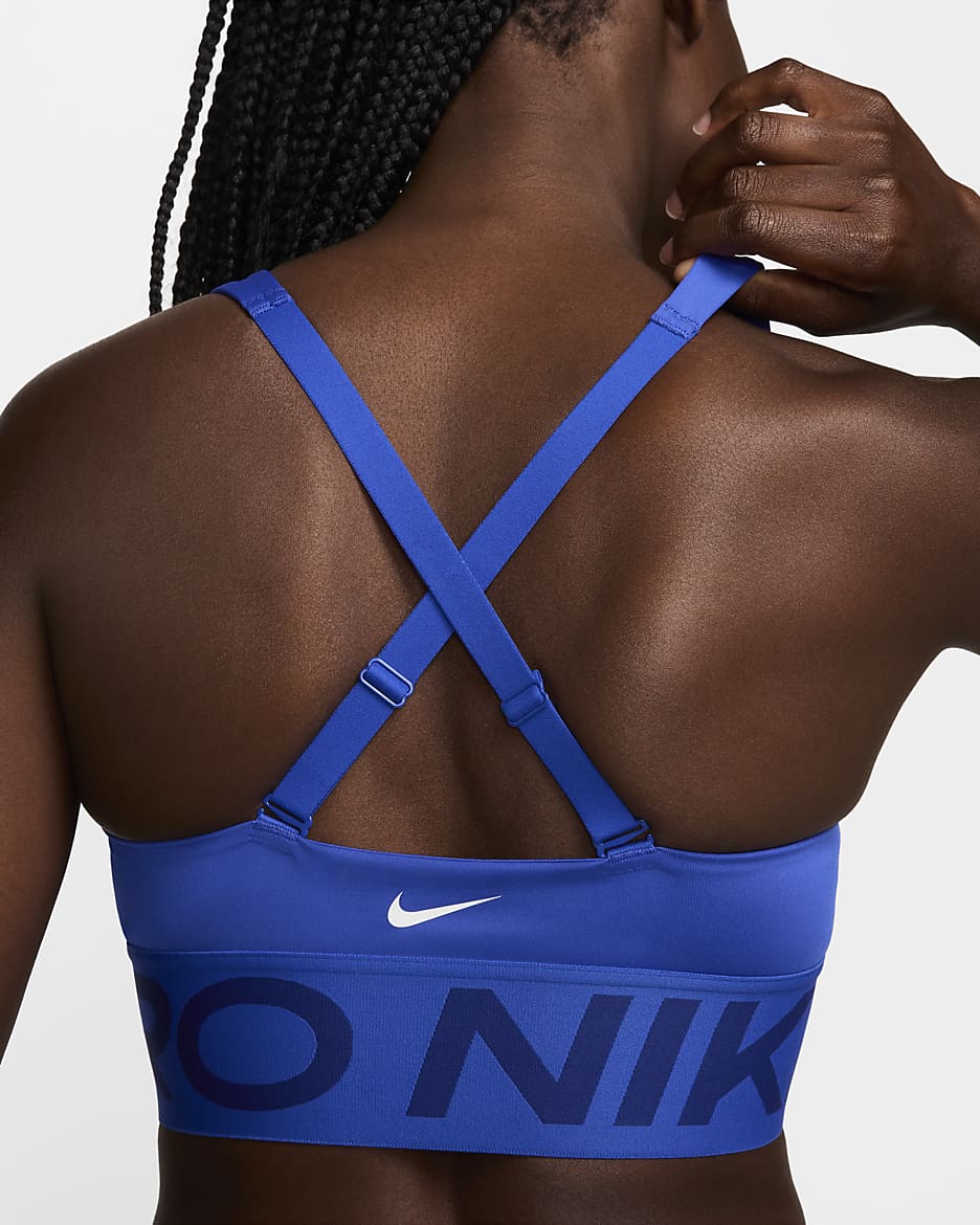 Nike Pro Indy Plunge közepes tartást adó, párnázott női sportmelltartó - Hyper Royal/Deep Royal Blue/Fehér