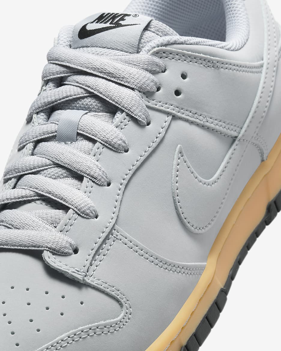 Nike Dunk Low Retro SE Men's Shoes - Wolf Grey/Gum Yellow/Black/Wolf Grey